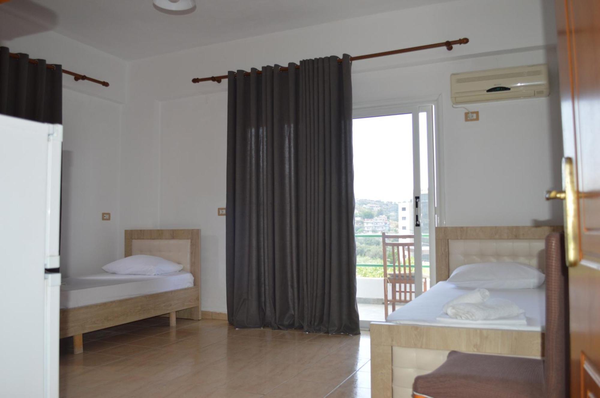 Velco Bb Himara B&B 외부 사진